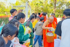กิจกรรมตักบาตรปีใหม่-ประถมศึกษา-ปี2567-152