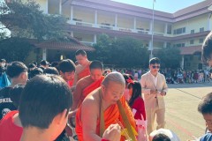 กิจกรรมตักบาตรปีใหม่-ประถมศึกษา-ปี2567-170