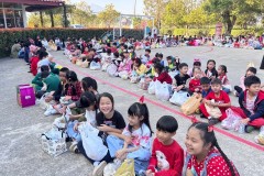 กิจกรรมตักบาตรปีใหม่-ประถมศึกษา-ปี2567-184