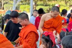 กิจกรรมตักบาตรปีใหม่-ประถมศึกษา-ปี2567-48