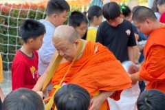กิจกรรมตักบาตรปีใหม่-ประถมศึกษา-ปี2567-49