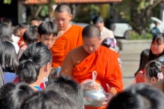 กิจกรรมตักบาตรปีใหม่-ประถมศึกษา-ปี2567-54