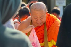 กิจกรรมตักบาตรปีใหม่-ประถมศึกษา-ปี2567-67