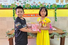 กิจกรรมตักบาตรปีใหม่-อนุบาล-ปี2567-231