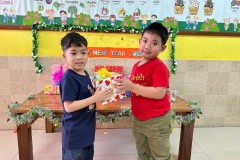 กิจกรรมตักบาตรปีใหม่-อนุบาล-ปี2567-233