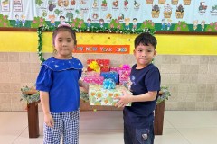 กิจกรรมตักบาตรปีใหม่-อนุบาล-ปี2567-234