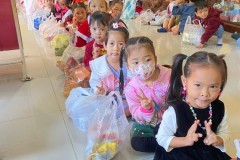 กิจกรรมตักบาตรปีใหม่-อนุบาล-ปี2567-94