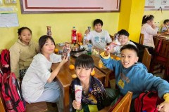 กิจกรรมตักบาตรปีใหม่ประถม-68-27