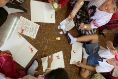 กิจกรรมตักบาตรปีใหม่ประถม-68-40