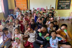 กิจกรรมตักบาตรปีใหม่ประถม-68-43