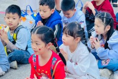 กิจกรรมตักบาตรปีใหม่ประถม-68-71