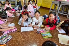 กิจกรรมตักบาตรปีใหม่ประถม-68-79