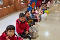 กิจกรรมตักบาตรปีใหม่อนุบาล-68-103