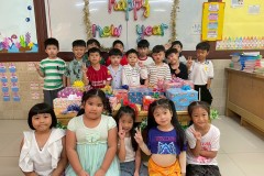 กิจกรรมตักบาตรปีใหม่อนุบาล-68-128