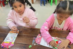 กิจกรรมตักบาตรปีใหม่อนุบาล-68-143