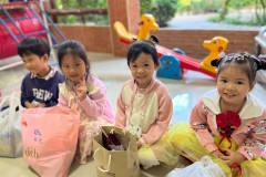 กิจกรรมตักบาตรปีใหม่อนุบาล-68-176
