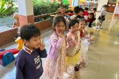 กิจกรรมตักบาตรปีใหม่อนุบาล-68-177