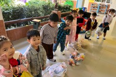 กิจกรรมตักบาตรปีใหม่อนุบาล-68-178