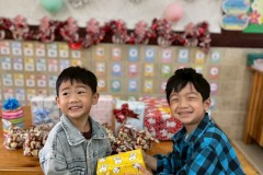 กิจกรรมตักบาตรปีใหม่อนุบาล-68-179