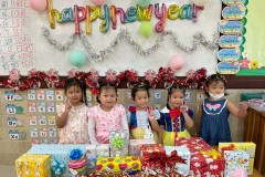 กิจกรรมตักบาตรปีใหม่อนุบาล-68-182