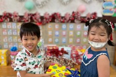 กิจกรรมตักบาตรปีใหม่อนุบาล-68-193