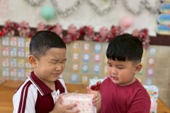 กิจกรรมตักบาตรปีใหม่อนุบาล-68-195