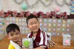 กิจกรรมตักบาตรปีใหม่อนุบาล-68-198