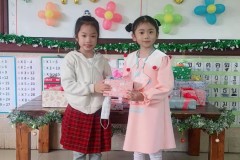 กิจกรรมตักบาตรปีใหม่อนุบาล-68-207