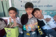 กิจกรรมตักบาตรปีใหม่อนุบาล-68-210