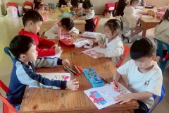 กิจกรรมตักบาตรปีใหม่อนุบาล-68-218