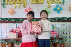 กิจกรรมตักบาตรปีใหม่อนุบาล-68-234