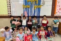 กิจกรรมตักบาตรปีใหม่อนุบาล-68-255