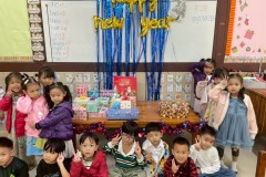 กิจกรรมตักบาตรปีใหม่อนุบาล-68-256