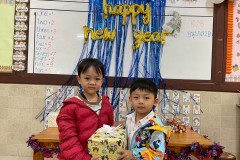 กิจกรรมตักบาตรปีใหม่อนุบาล-68-268