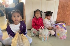 กิจกรรมตักบาตรปีใหม่อนุบาล-68-276