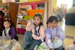 กิจกรรมตักบาตรปีใหม่อนุบาล-68-278