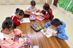 กิจกรรมตักบาตรปีใหม่อนุบาล-68-284