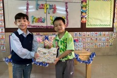 กิจกรรมตักบาตรปีใหม่อนุบาล-68-298