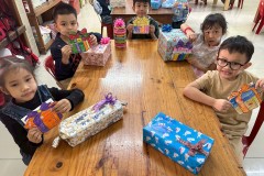 กิจกรรมตักบาตรปีใหม่อนุบาล-68-307