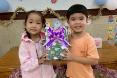 กิจกรรมตักบาตรปีใหม่อนุบาล-68-322