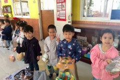 กิจกรรมตักบาตรปีใหม่อนุบาล-68-41