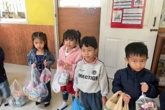 กิจกรรมตักบาตรปีใหม่อนุบาล-68-43