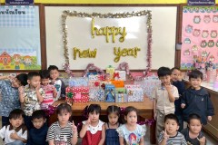 กิจกรรมตักบาตรปีใหม่อนุบาล-68-48