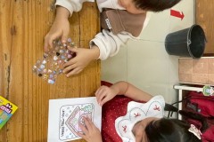 กิจกรรมตักบาตรปีใหม่อนุบาล-68-71