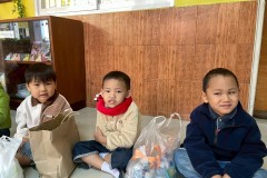 กิจกรรมตักบาตรปีใหม่อนุบาล-68-78