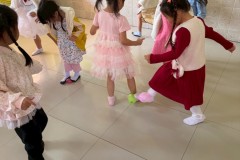 กิจกรรมตักบาตรปีใหม่อนุบาล-68-95