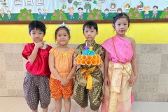 กิจกรรมบ้านลูกรักลอยกระทงอนุบาล-ปีการศึกษา-2567-60