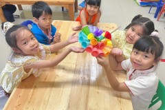 กิจกรรมบ้านลูกรักลอยกระทงอนุบาล-ปีการศึกษา-2567-73