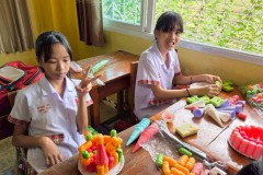 กิจกรรมลอยกระทงประถม-68-115