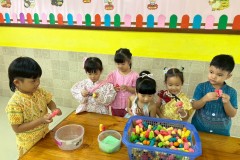 กิจกรรมลอยกระทงอนุบาล-68-49